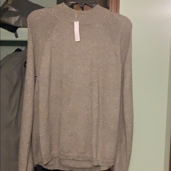 Sweater - Picture 1 of 3